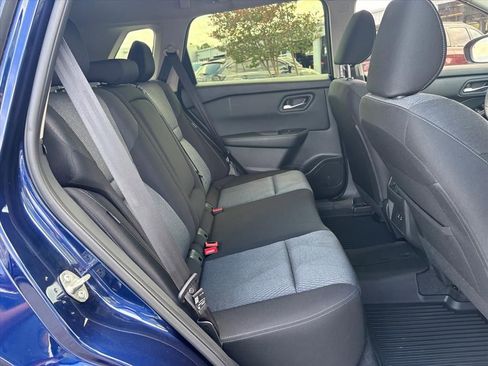Used 2025 Nissan Rogue SV FWD image 13
