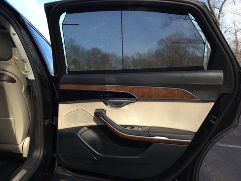 Used 2023 Audi A8 L 3.0T w/ Luxury Package image 32