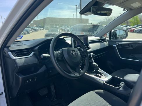 Used 2024 Toyota RAV4 LE image 21