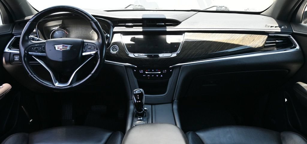 Used 2020 Cadillac XT6 Premium Luxury FWD image 11