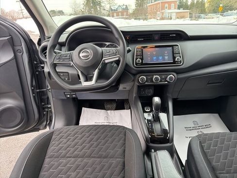 Used 2022 Nissan Kicks S image 16