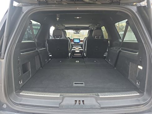 Used 2019 Lincoln Navigator L Reserve image 14