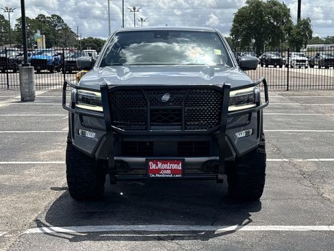 Used 2024 Nissan Frontier PRO-4X w/ Pro Convenience Package AWD/4WD image 2