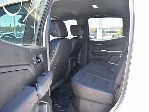 New 2025 Chevrolet Colorado Z71 w/ Technology Package image 8