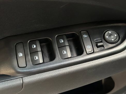 Certified 2023 Hyundai Venue SEL image 14