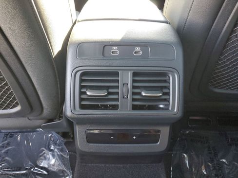 Used 2025 Audi Q5 Premium w/ Convenience Package AWD/4WD image 13