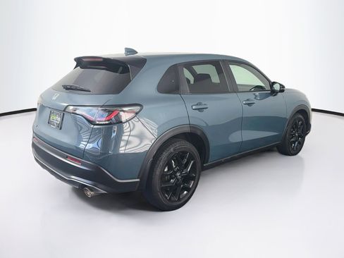 Used 2025 Honda HR-V Sport image 9
