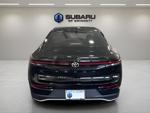 Used 2026 Toyota Crown AWD/4WD image 3