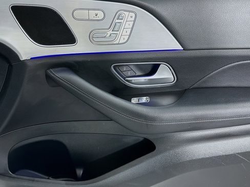 Used 2024 Mercedes-Benz GLE 450e 4MATIC image 23