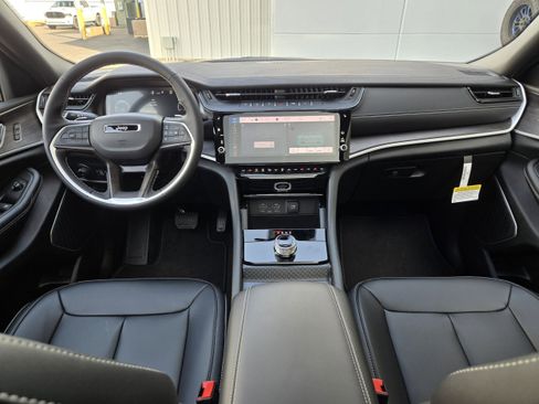 New 2026 Jeep Grand Cherokee L Limited image 8