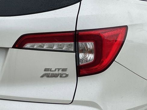 Used 2019 Honda Pilot Elite image 6