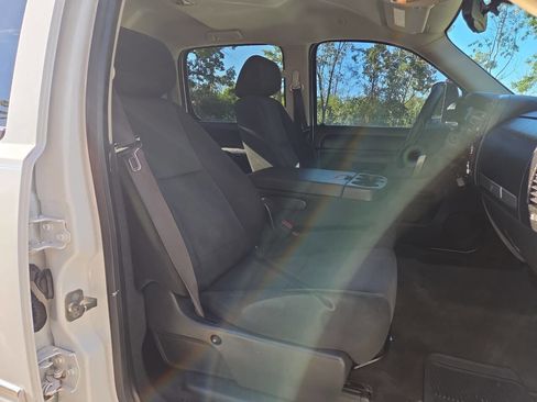 Used 2013 GMC Sierra 2500 SLE w/ SLE Preferred Package image 27