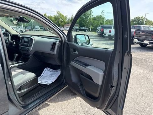 Used 2016 Chevrolet Colorado LT w/ LT Convenience Package AWD/4WD image 7