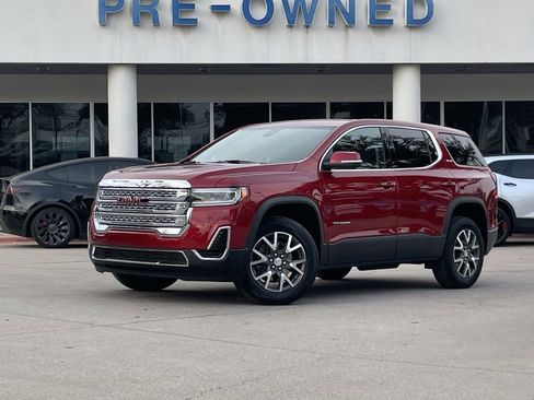 Used 2023 GMC Acadia SLE image 1