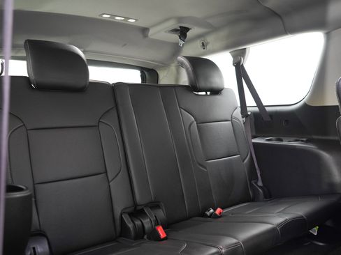 Used 2016 Chevrolet Suburban LTZ AWD/4WD image 13