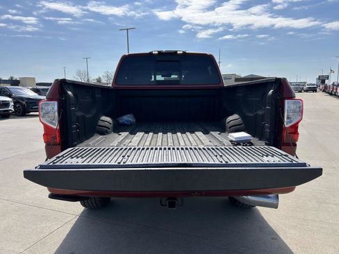 Used 2016 Nissan Titan PRO-4X image 22