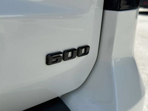 Used 2022 Cadillac Escalade ESV Sport Platinum AWD/4WD image 11