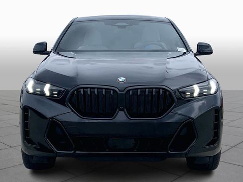 Used 2026 BMW X6 xDrive40i w/ Climate Comfort Package image 3