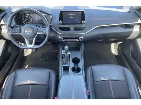 Used 2021 Nissan Altima 2.5 SR FWD image 16