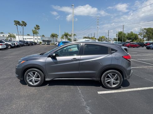 Used 2021 Honda HR-V EX image 4