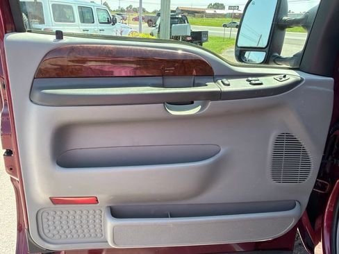 Used 2004 Ford F250 Lariat AWD/4WD image 29