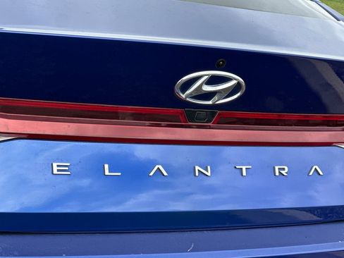 Used 2023 Hyundai Elantra SEL FWD image 30