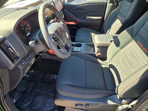 New 2026 Nissan Frontier PRO-4X w/ Pro-4x Convenience Package image 6