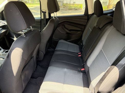 Used 2015 Ford Escape SE w/ Equipment Group 201A FWD image 18