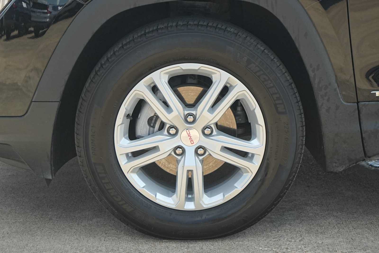 Used 2024 GMC Terrain SLE w/ Driver Convenience Package FWD image 7