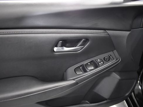 Certified 2025 Nissan Sentra SV w/ All-Weather Package FWD image 15