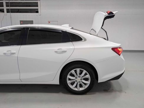 Certified 2022 Chevrolet Malibu LT FWD image 11