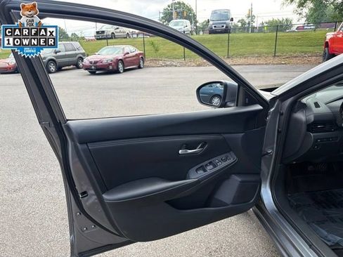 Used 2024 Nissan Sentra SV FWD image 10