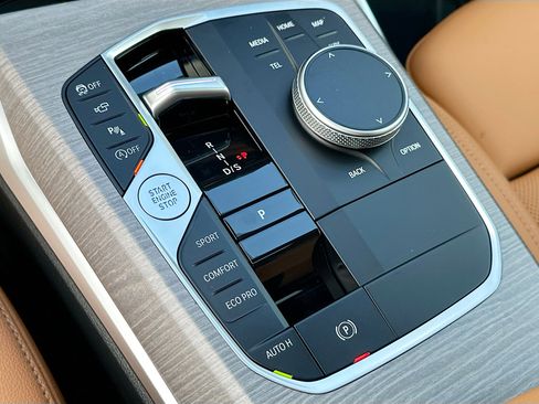 New 2026 BMW 330i Sedan w/ Convenience Package image 14