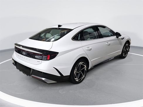 New 2026 Hyundai Sonata SEL image 5