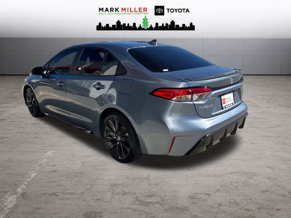 Certified 2024 Toyota Corolla SE FWD image 3