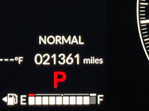 Used 2025 Honda HR-V Sport image 44