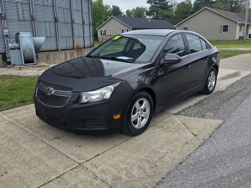 Used 2014 Chevrolet Cruze LT FWD image 3