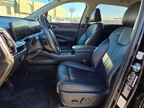 Used 2024 Kia Sorento S image 24