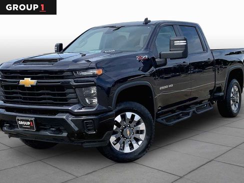 Used 2024 Chevrolet Silverado 2500 Custom w/ Custom Convenience Package AWD/4WD image 1