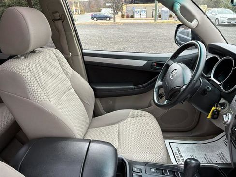 Used 2009 Toyota 4Runner 4WD image 21
