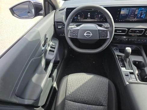New 2026 Nissan Sentra SV w/ SV Convenience Package FWD image 3