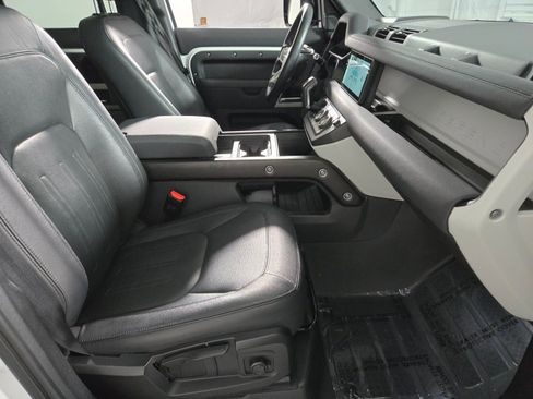 Used 2022 Land Rover Defender 110 S AWD/4WD image 3