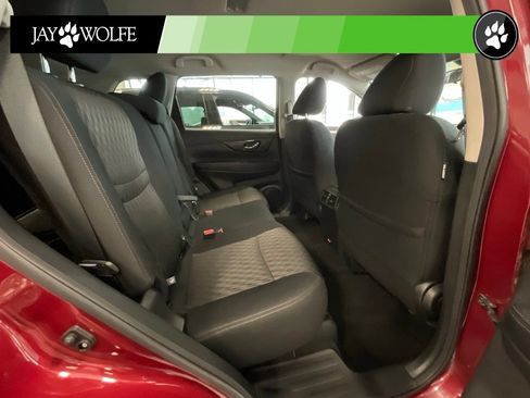 Used 2020 Nissan Rogue SV w/ Premium Package FWD image 20