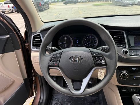 Used 2017 Hyundai Tucson SE w/ SE Popular Package 02 AWD/4WD image 12