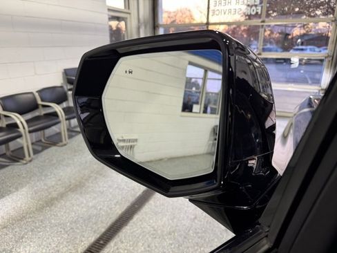 Used 2023 Chevrolet Tahoe High Country image 28