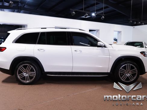 Used 2021 Mercedes-Benz GLS 450 4MATIC image 8