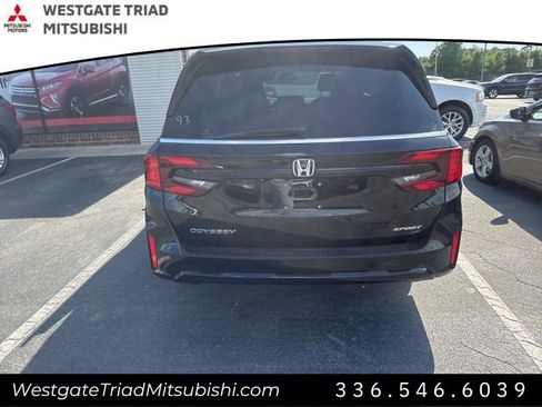 Used 2025 Honda Odyssey Sport-L image 8