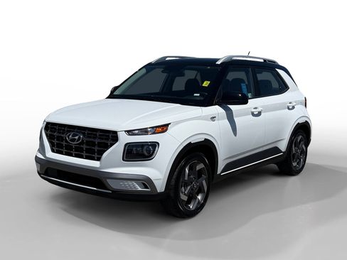 Used 2025 Hyundai Venue Limited FWD image 1