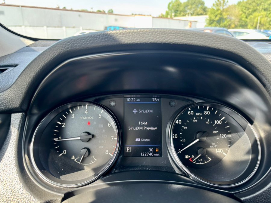 Used 2018 Nissan Rogue SL w/ Premium Package AWD/4WD image 21