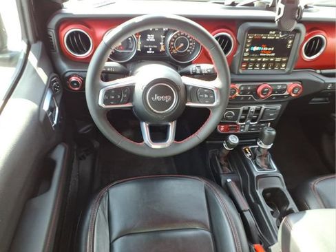 Used 2023 Jeep Wrangler Unlimited Rubicon w/ Cold Weather Group image 16